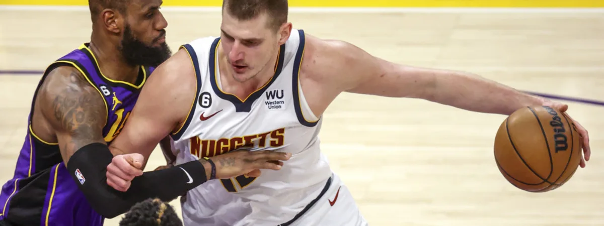 她在击败对 她在击败对